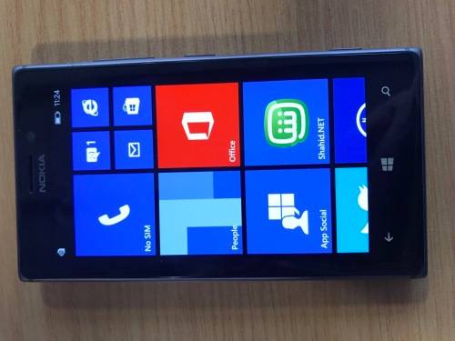 Nokia Lumia 925 (No Signal)