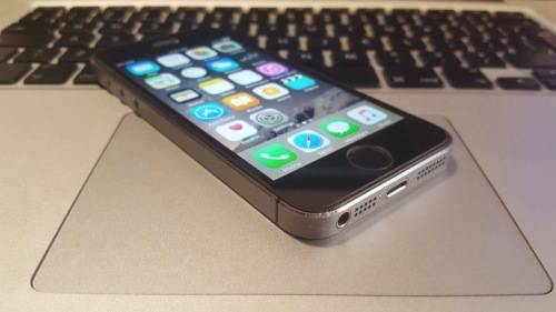 iPhone 5s 16GB Space Gray (6 Month Warranty)