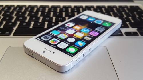 iPhone 5 16GB Silver (6 Month Warranty)