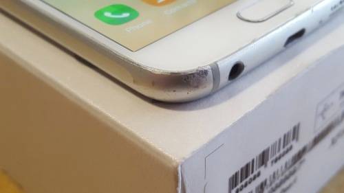 Samsung Galaxy S6 32GB White Pearl Limited Edition! {Good condition + Wireless charger}