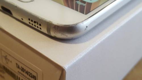 Samsung Galaxy S6 32GB White Pearl Limited Edition! {Good condition + Wireless charger}