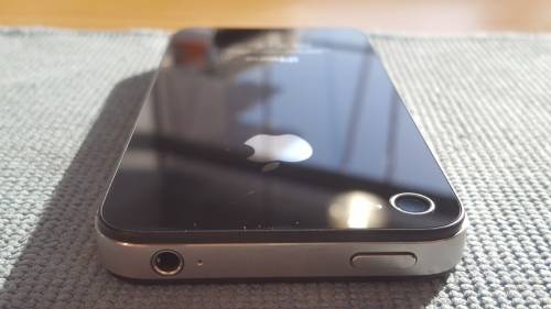 iPhone 4s 16GB Black {Good Condition} (6 Month Warranty)