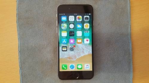 iPhone 6 16GB Space Grey {Good Condition 7.5/10} (6 Month Warranty)