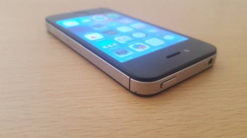 iPhone 4s 16GB Black (8/10) Classic!