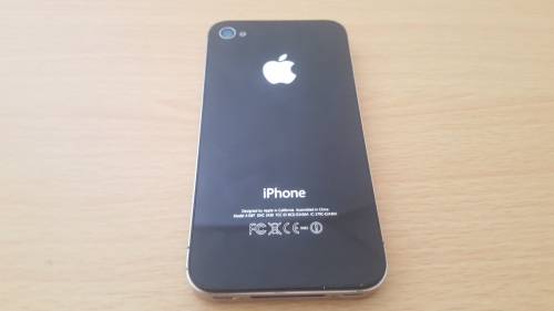 iPhone 4s 16GB Black (8/10) Classic!