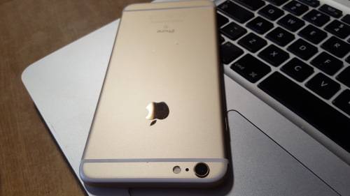 iPhone 6s Plus 16GB Gold {9/10} (6 Month Warranty)