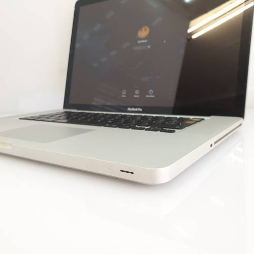 MacBook Pro "Core i7" 2.3 15" Mid-2012, 8GB RAM, 1TB HDD - For Parts