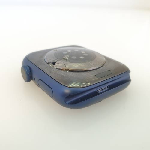 Apple Watch Series 6 44mm Blue - Cracked Screen