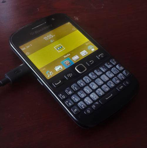 Bargain Blackberry 9720 - Free Courier Delivery.