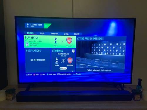 Playstation 4 Console with 2 controllers and fifa 2022.. everything is working