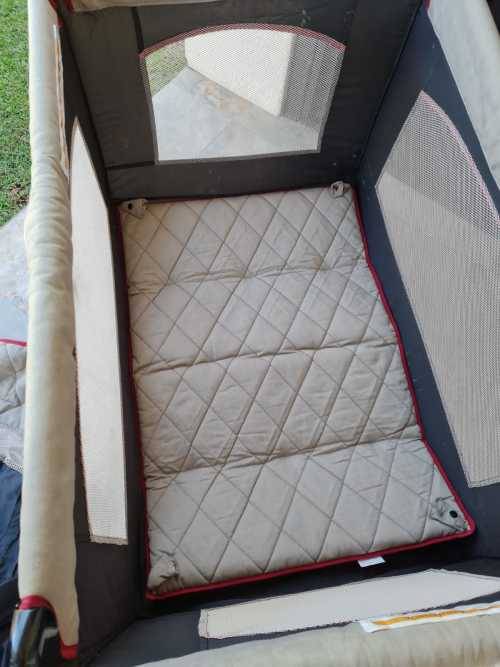 Chicco Lullaby Playard - used but in great condition