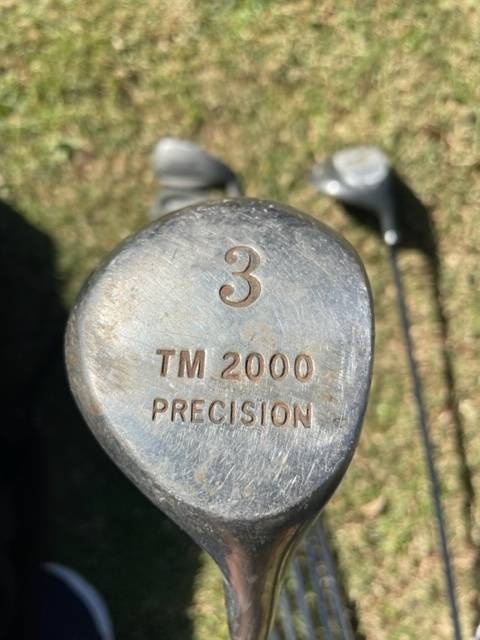 10 PIECE GOLF SET