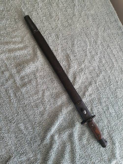 Antique British Pattern 1907 Sword Bayonet by Sanderson with Scabbard, made in April 1916