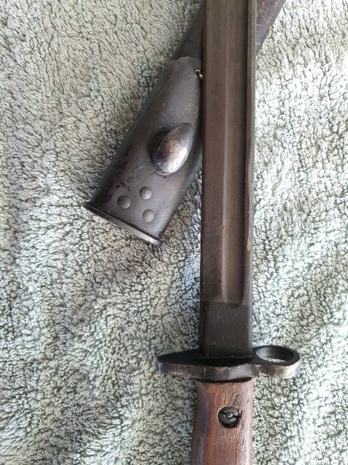 Antique British Pattern 1907 Sword Bayonet by Sanderson with Scabbard, made in April 1916