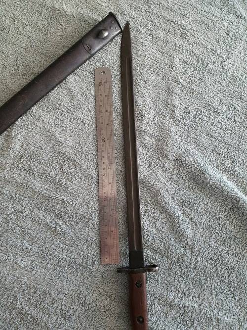 Antique British Pattern 1907 Sword Bayonet by Sanderson with Scabbard, made in April 1916