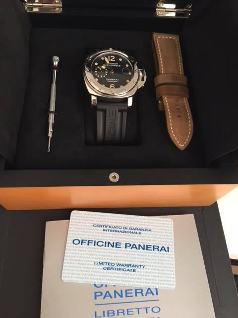 **WOW** RARE** MINT Panerai Luminor Submersible PAN24C - Extremely Rare, Just been serviced polished