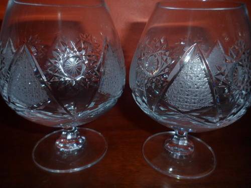 STUNNING PAIR OF CRYSTAL BRANDY SNIFTERS