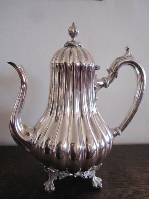 GORGEOUS SILVERPLATE TEASET