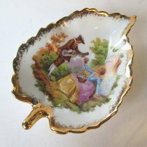 Vintage French Limoges Fragonard Romantic Scene Footed Leaf Pin Dish from Blisful
