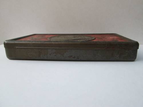 1900 Anglo Boer War Queen Victoria Chocolate Tin from Blisful