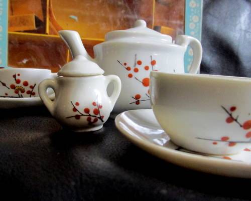 Vintage Boxed Japanese Childs 11p Tea Set from Blisful