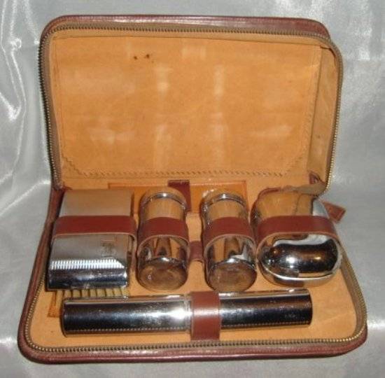 GENTLEMAN'S TRAVEL KIT from BLISFUL