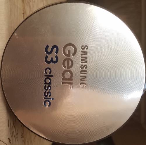 SAMSUNG GEAR S3 CLASSIC SEALED NEVER OPENED