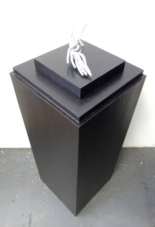 HILTON EDWARDS SCULPTURE -  !!!!  ARTIST PROMOTION !!!!   GALLERY RETAIL R2 000