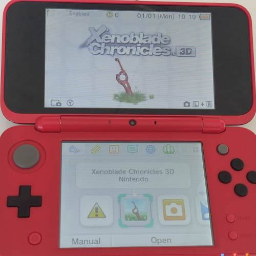 `New` Nintendo 2ds xl console Poké Ball Edition +box