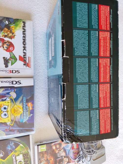 Nintendo 3ds and games bundle