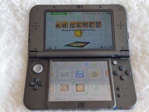 `New` Nintendo 3ds XL with original packaging