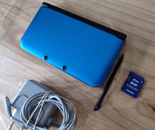 Nintendo 3DS XL console European region