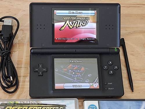 Nintendo Ds lite console and games bundle