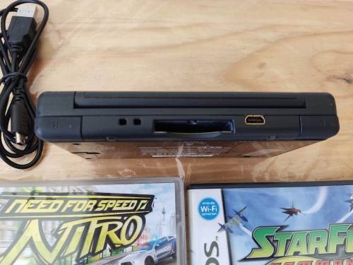 Nintendo Ds lite console and games bundle