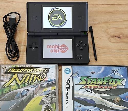Nintendo Ds lite console and games bundle