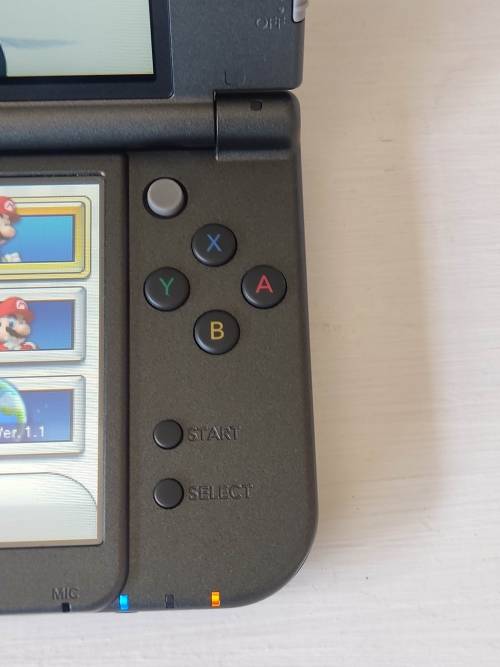 `New` Nintendo 3ds xl console European region