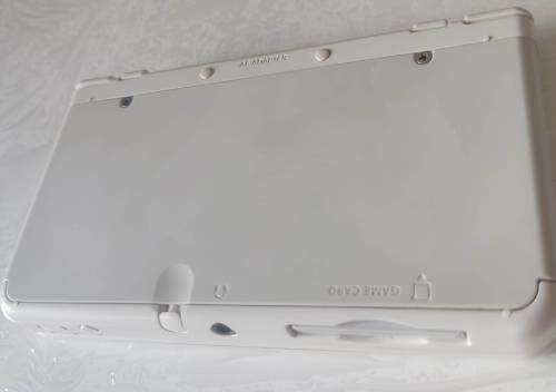 `New` Nintendo 3ds console +charger and stylus