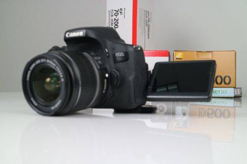 CANON EOS 750D DSLR Camera EF-s with 18-55mm IS Lens