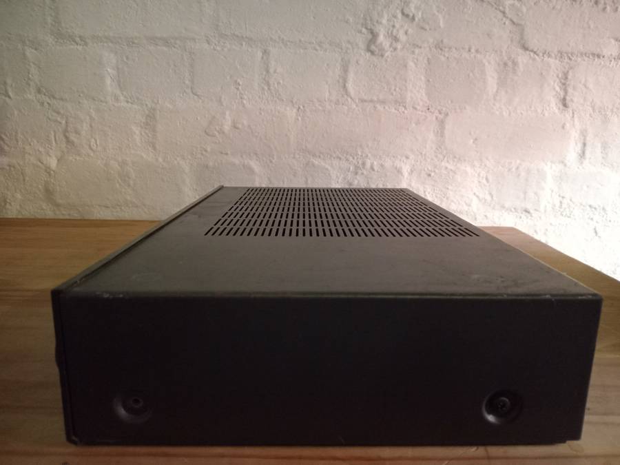 NAD 3020i Stereo Amplifier