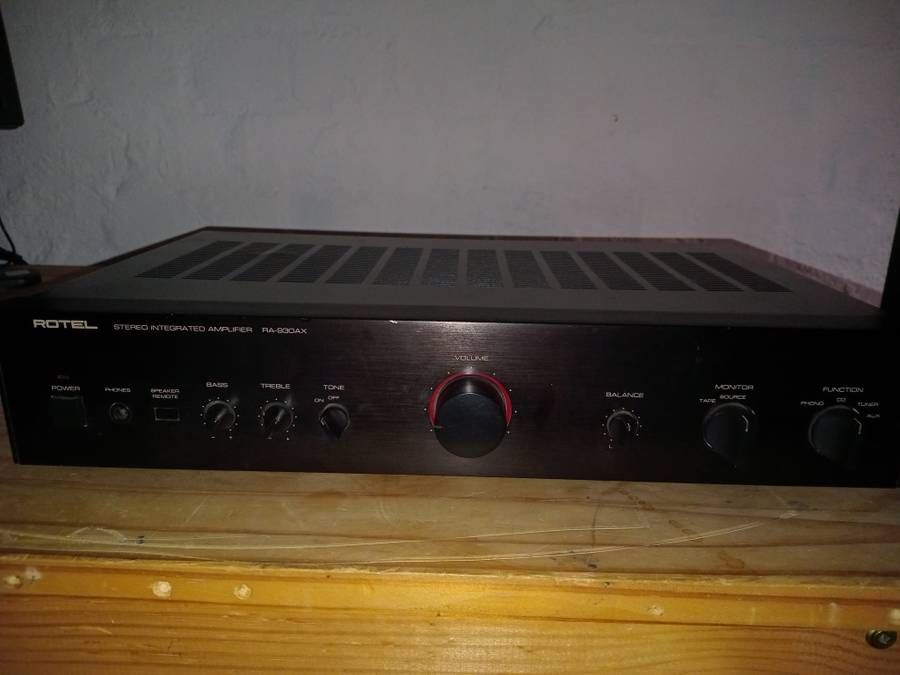 Rotel RA-930AX Stereo Integrated Amplifier