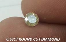 *** DIAMOND -ROUND CUT-FANCY**NATURAL
