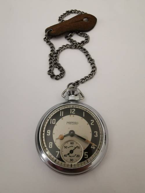 Vintage Ingersoll Pocket Watch - Needs Repairs