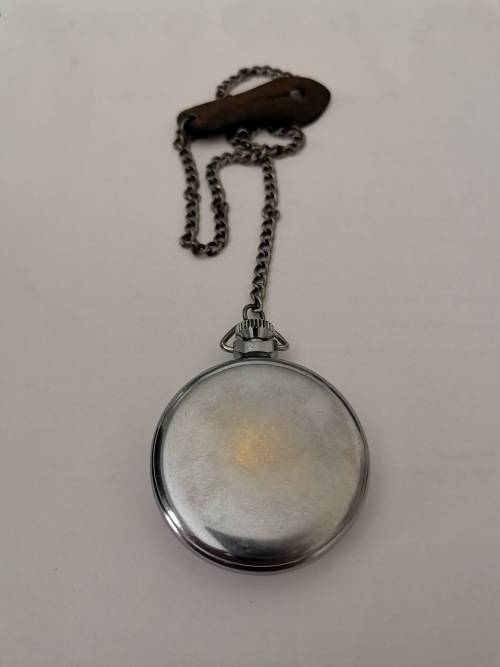 Vintage Ingersoll Pocket Watch - Needs Repairs