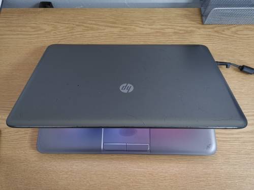 HP 650 Laptop and Charger