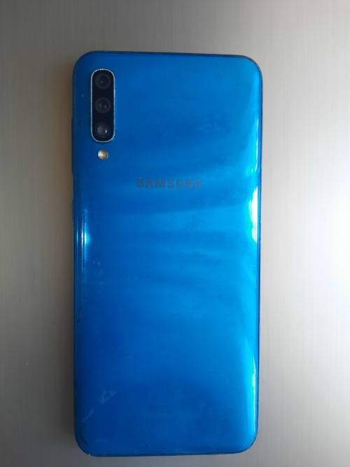 Samsung A50. Great deal!