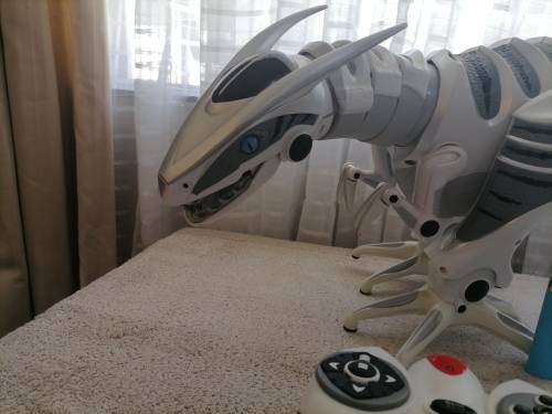 WowWee Roboraptor X - Robot Dinosaur Toy with Remote Control