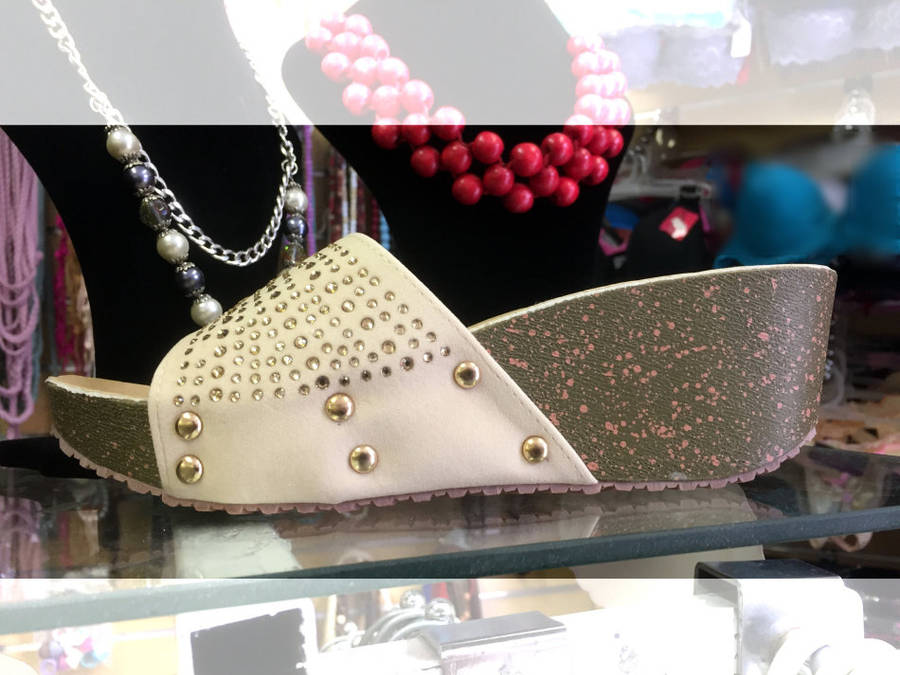 Flat Chunky Heel LightWeight Sandals Size 7