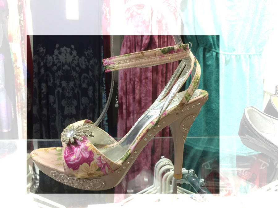 "Clearance Sale" Stunning Floral High Heel Sandals Size 5