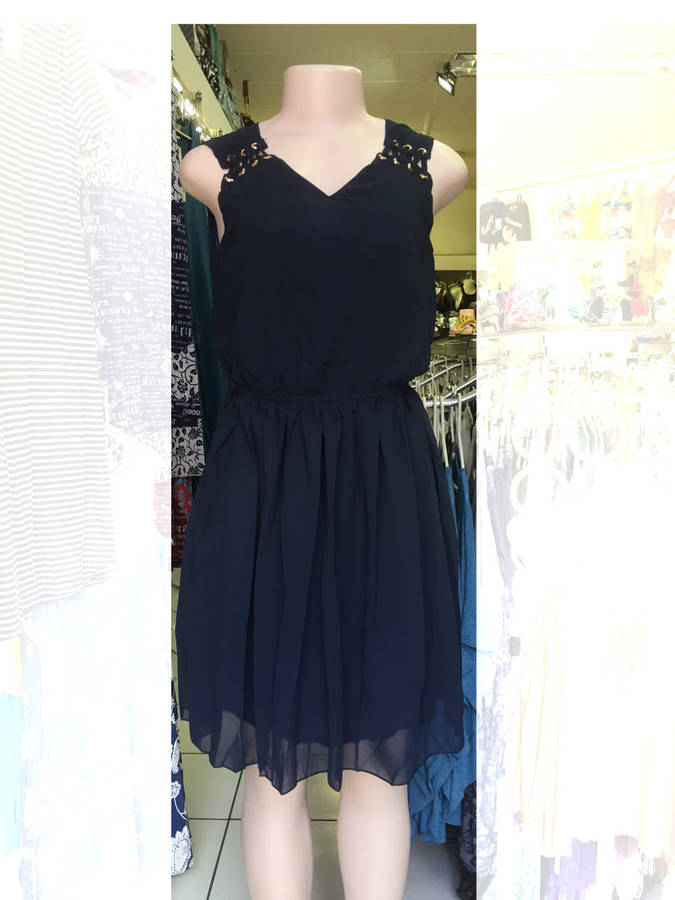 Skater Dress Knee Length V-Neck Size 38-40