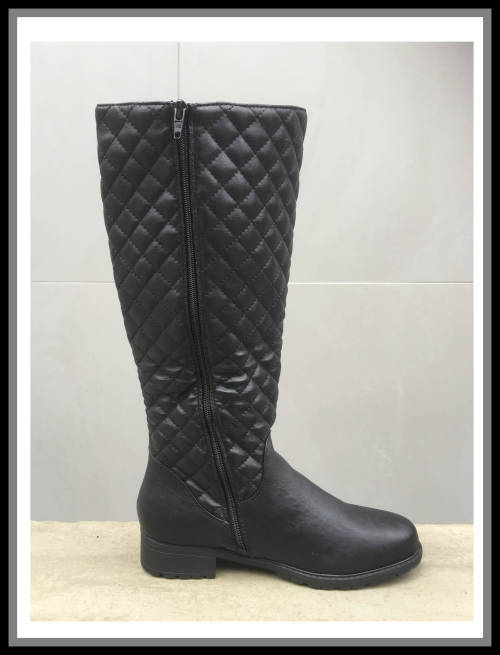 Diamond Lattice Pattern Wide Calf High Leg Boots Size 6